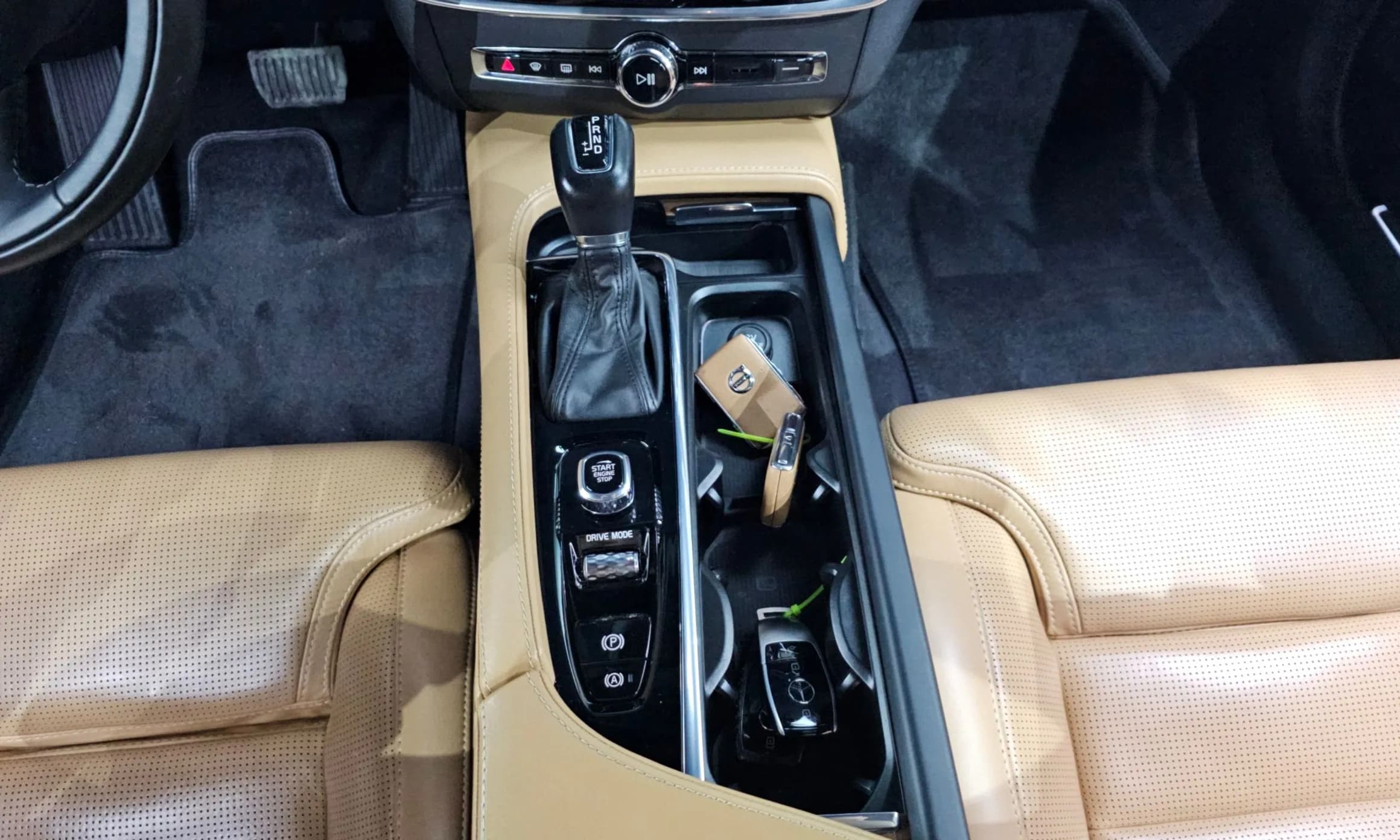 S90