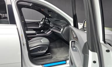 Q7 (4M)