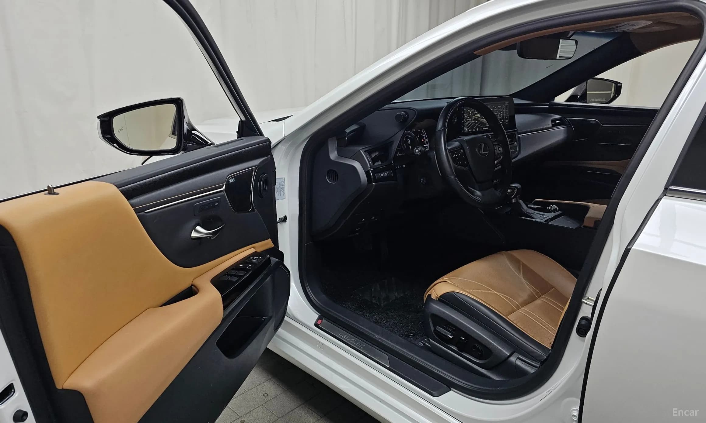 ES300h 7th Generation