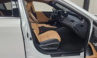 ES300h 7th Generation