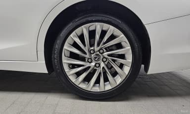 ES300h 7th Generation