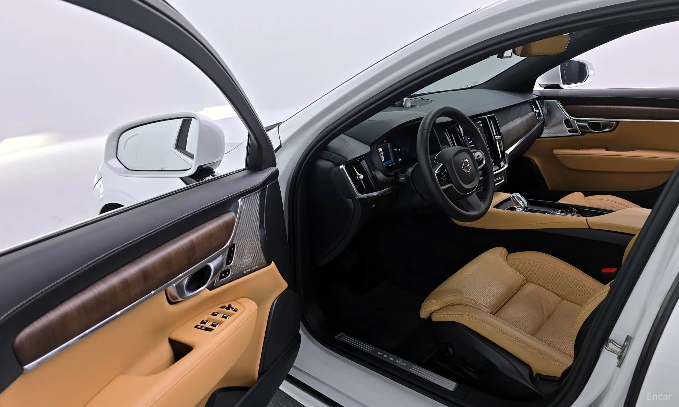 S90