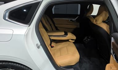 S90