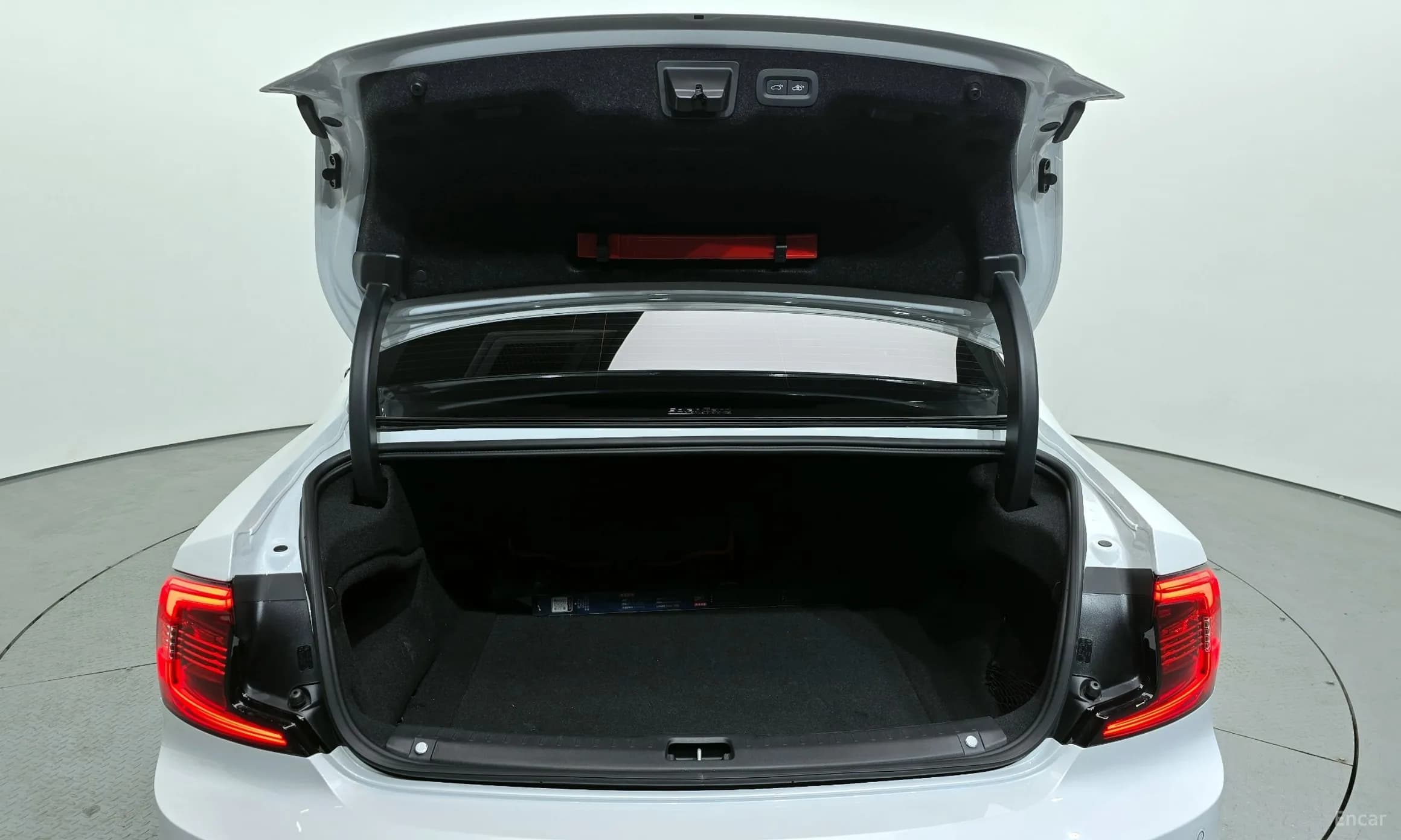 S90