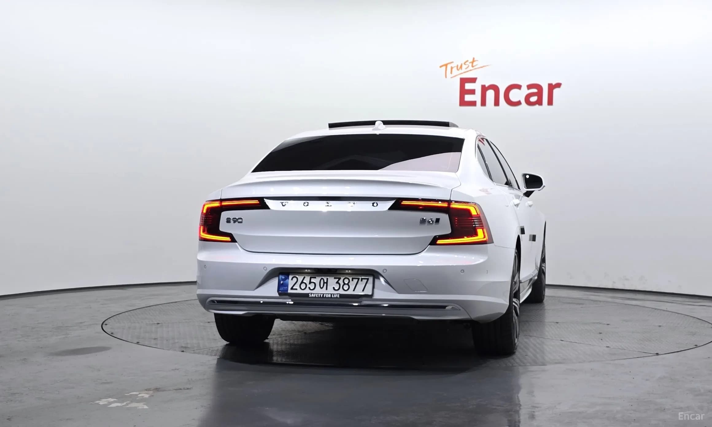 S90