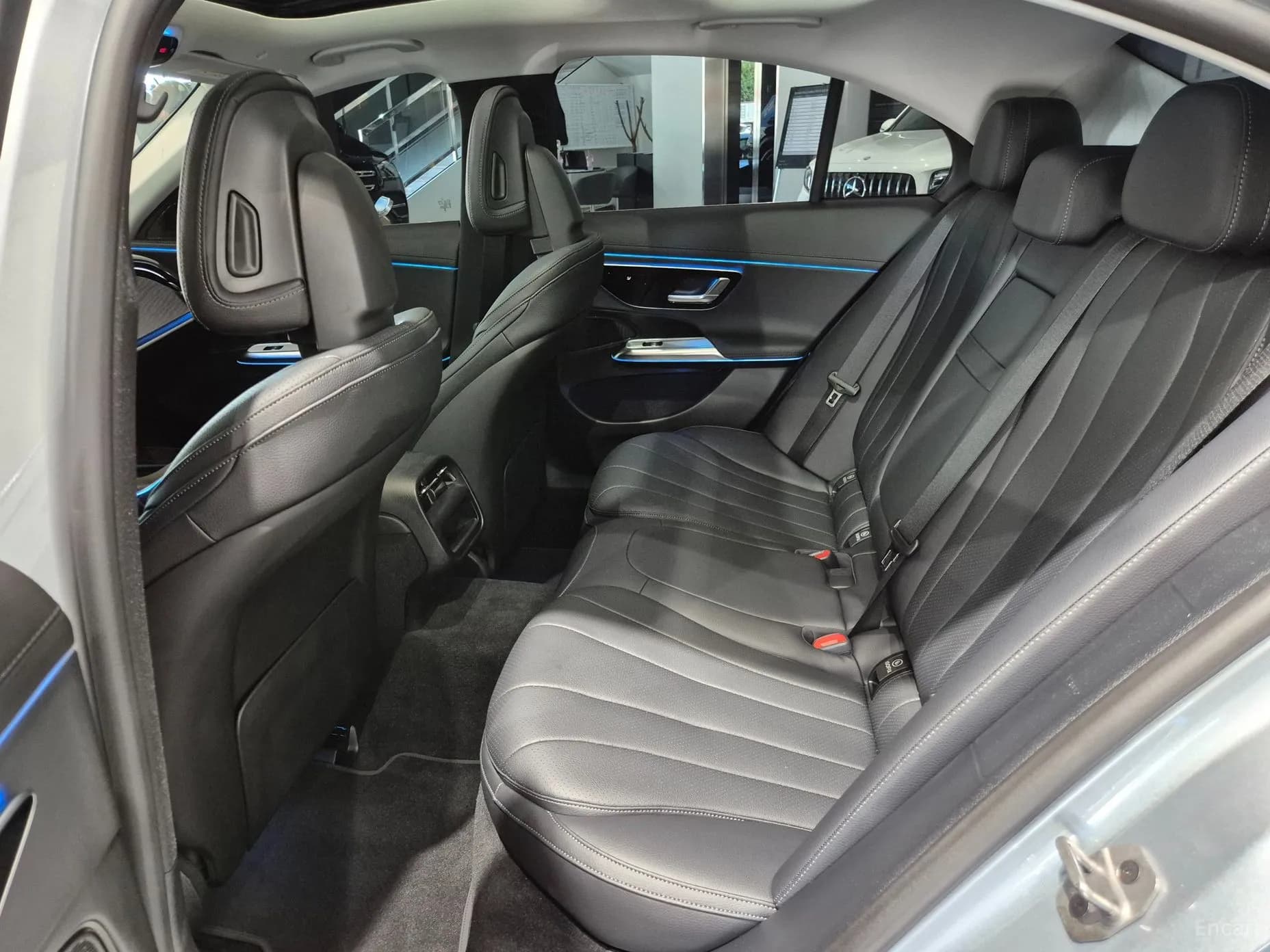 E-Class W214
