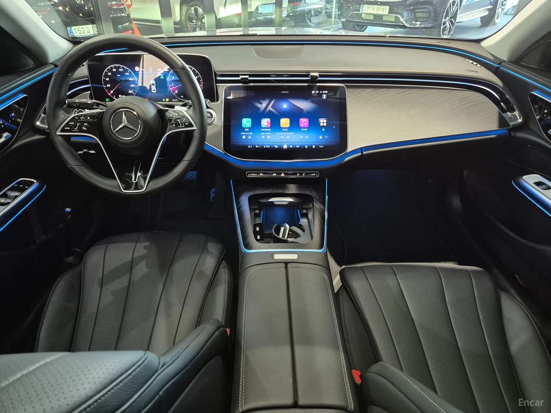 E-Class W214