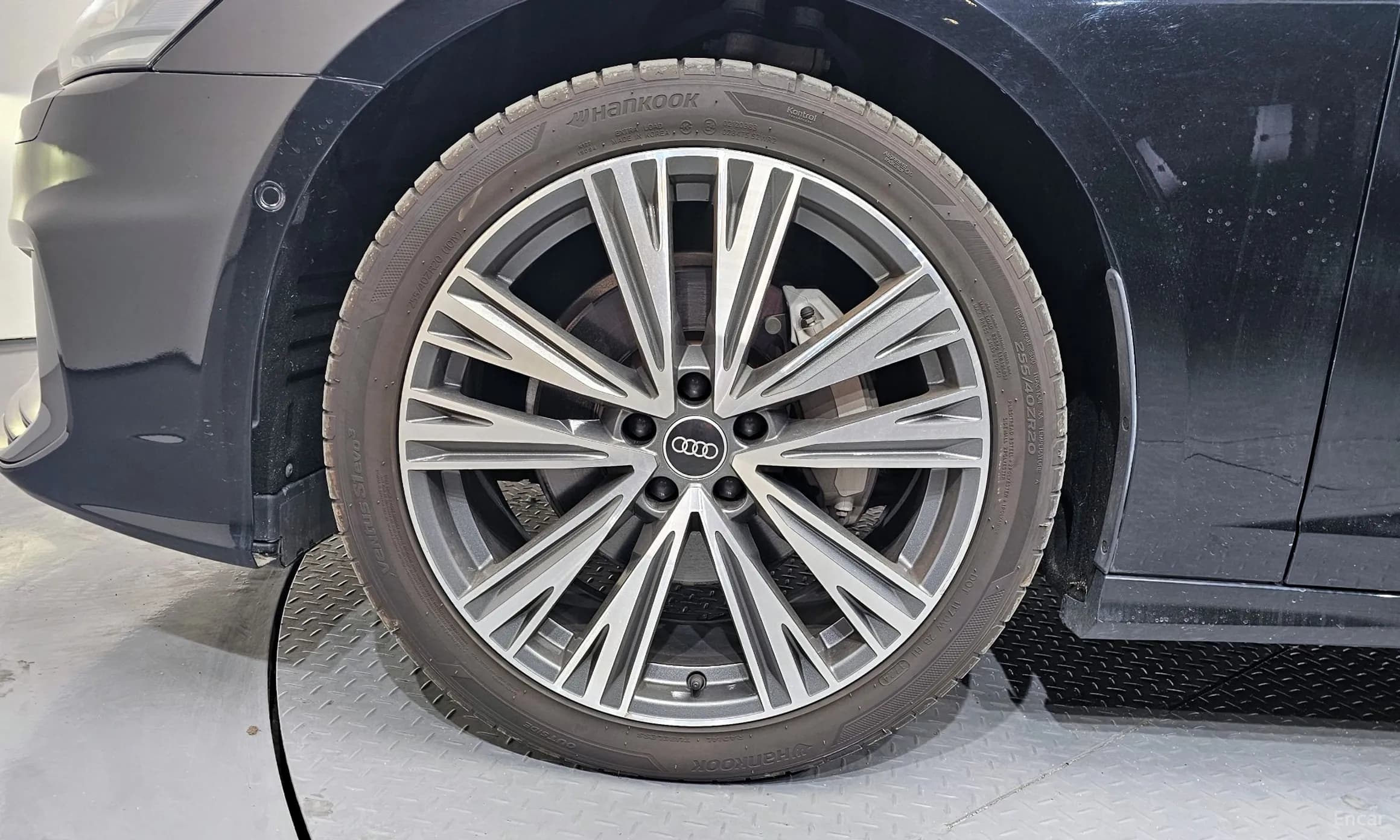 A6 (C8)