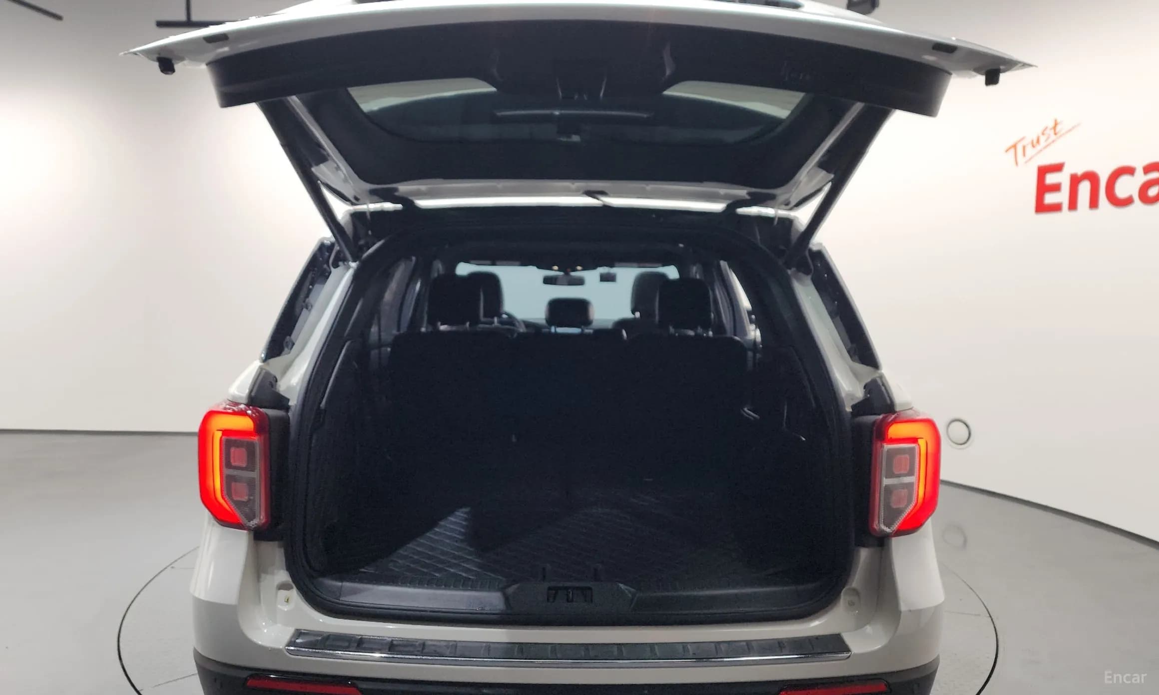 Explorer 6th Generation