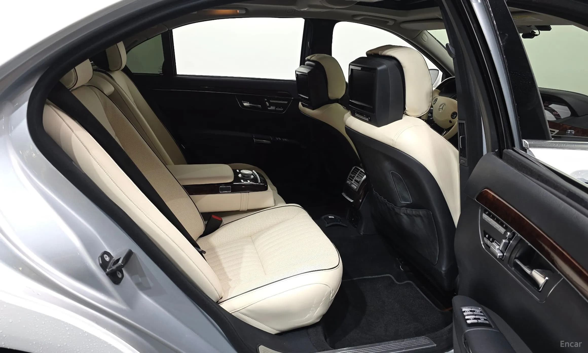 S-Class W221