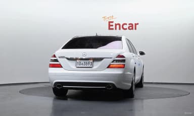 S-Class W221