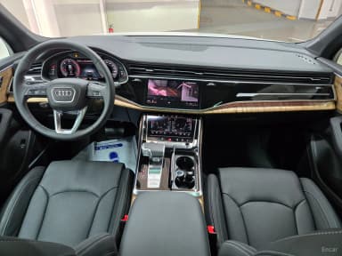 Q7 (4M)