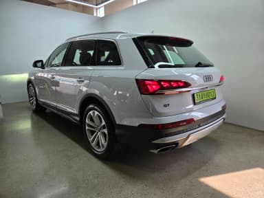 Q7 (4M)