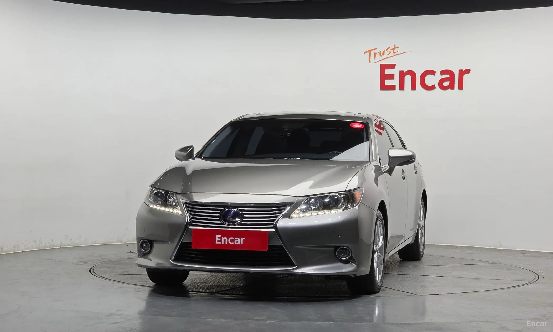 New ES300h