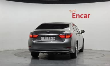 New ES300h