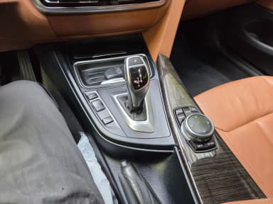 Series 4 (F32)
