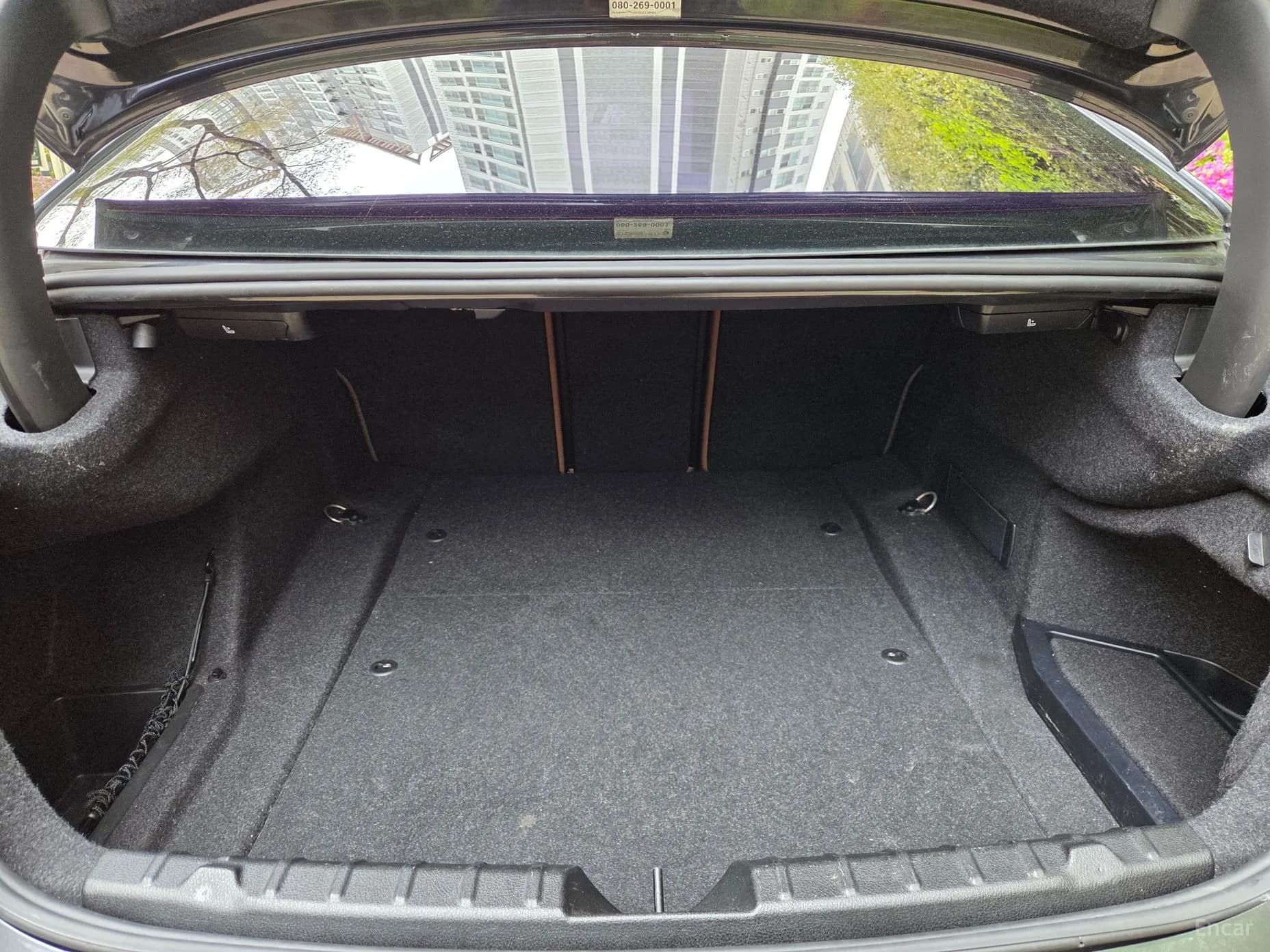 Series 4 (F32)