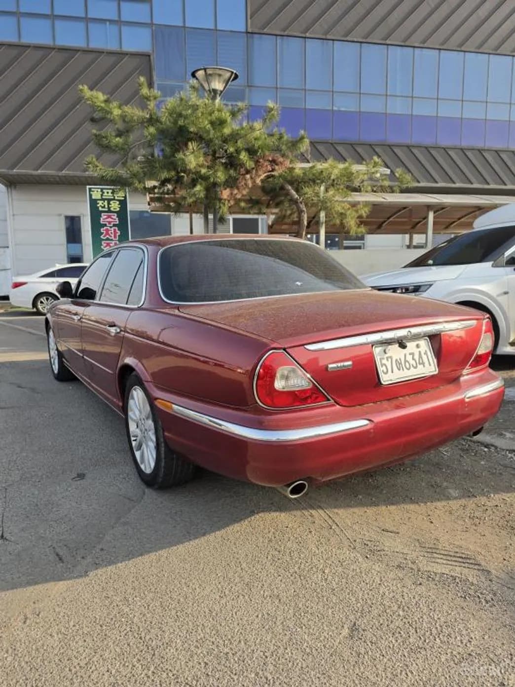 XJ-6