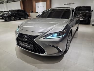 ES300h 7th Generation