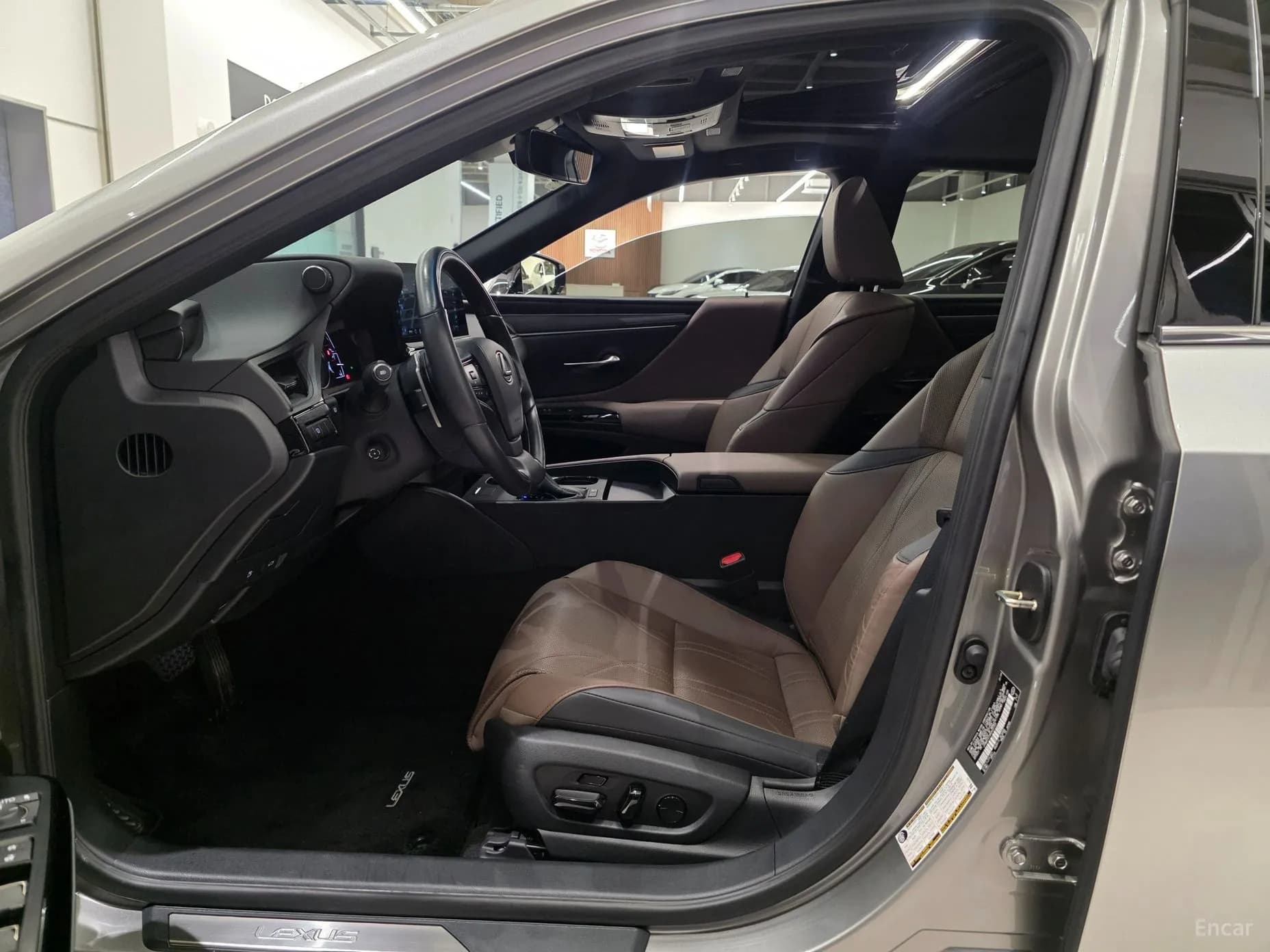 ES300h 7th Generation