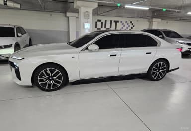 7 Series (G70)