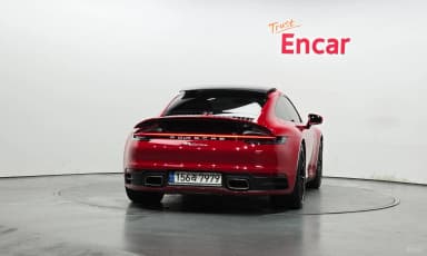 911 (992)