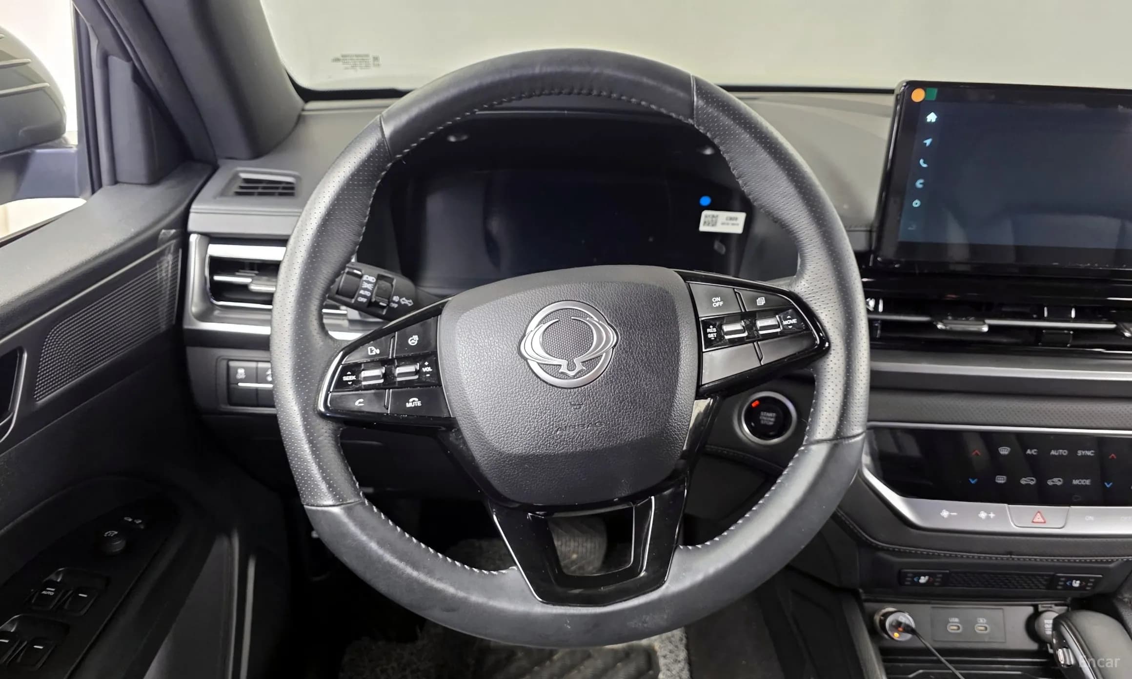 Rexton Sports Khan