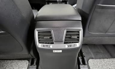 Rexton Sports Khan