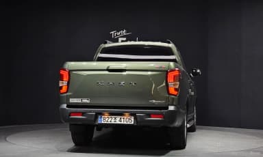 Rexton Sports Khan