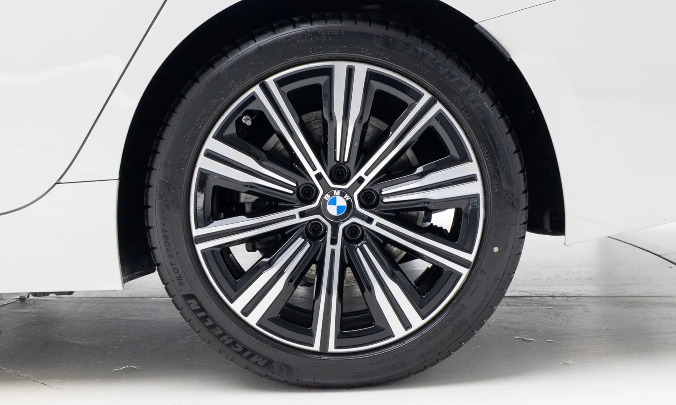 3 Series (G20)