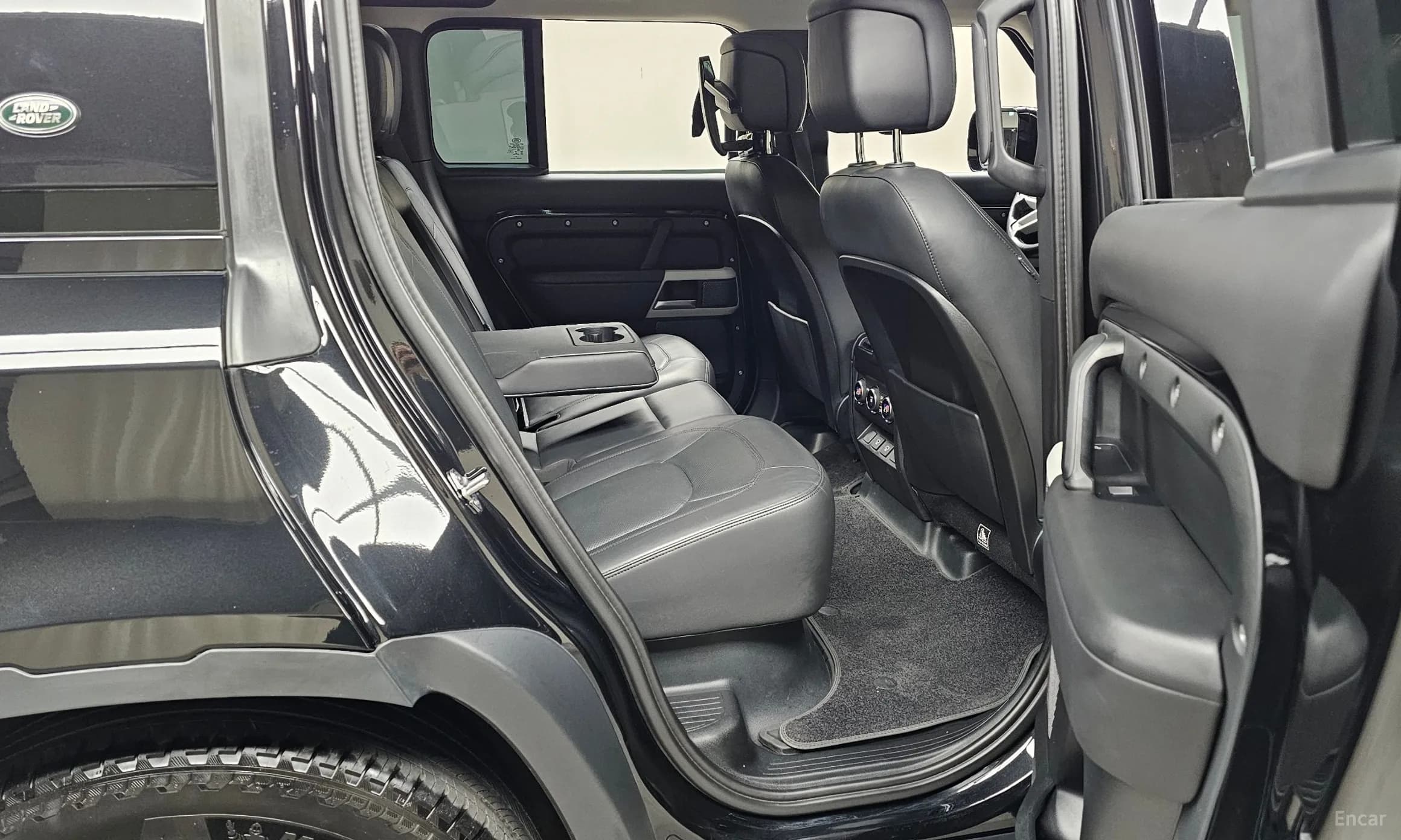 Defender (L663)