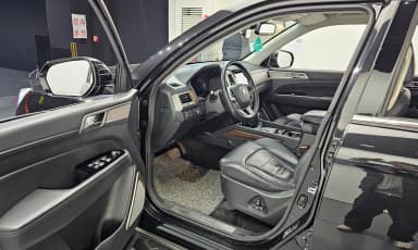 G4 Rexton