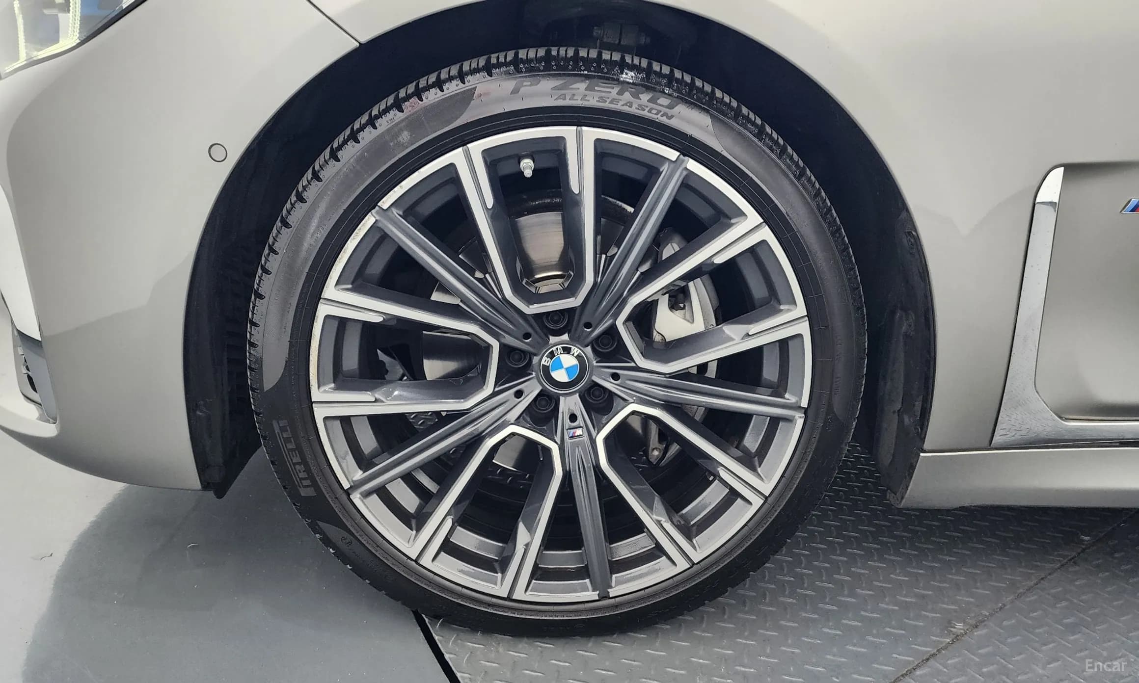 7 Series (G11)