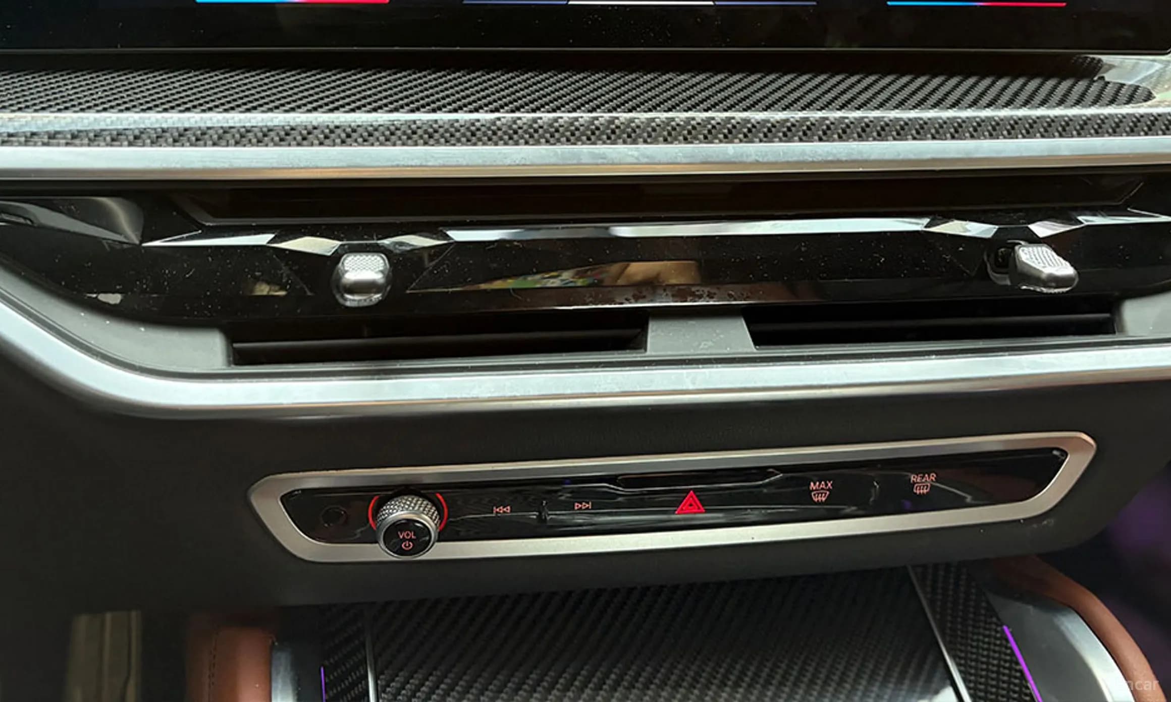 X6 (G06)
