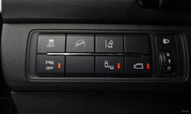 Rexton Sports Khan