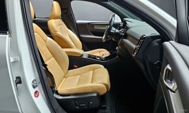 XC40