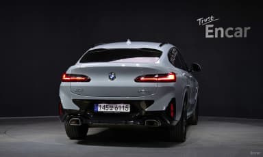 X4 (G02)