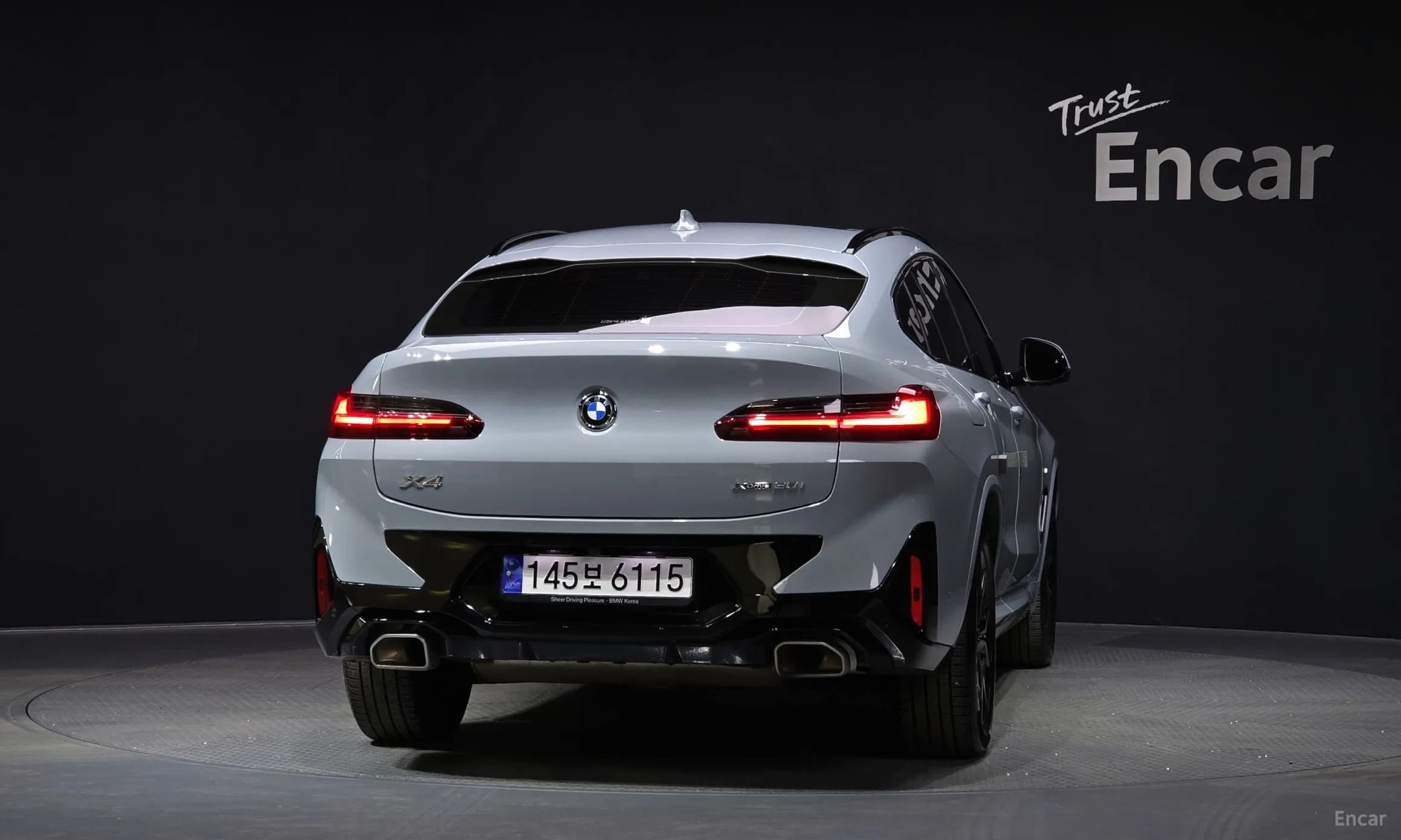 X4 (G02)
