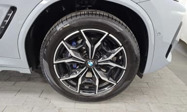 X4 (G02)