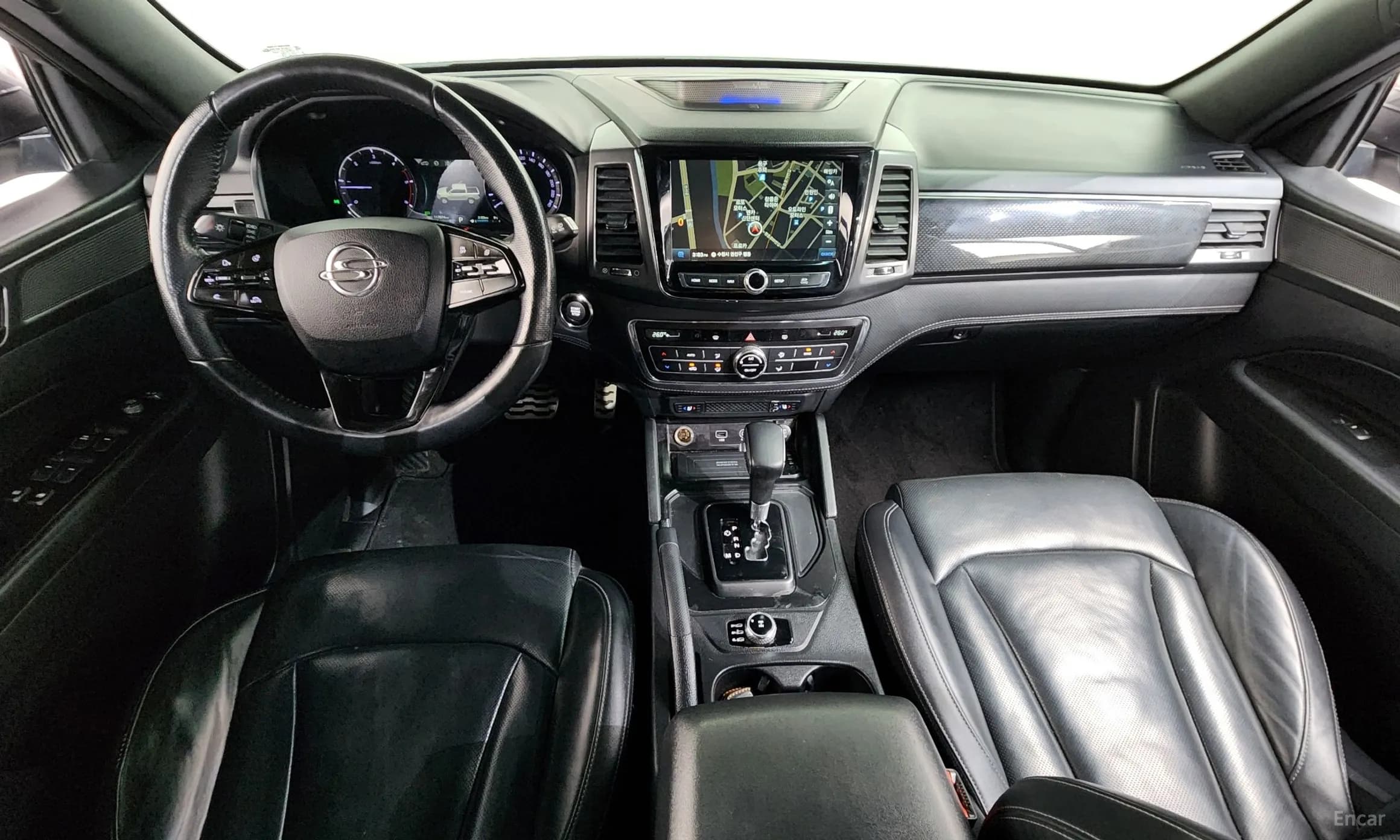 Rexton Sports Khan