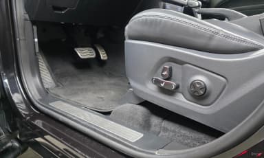 Rexton Sports Khan