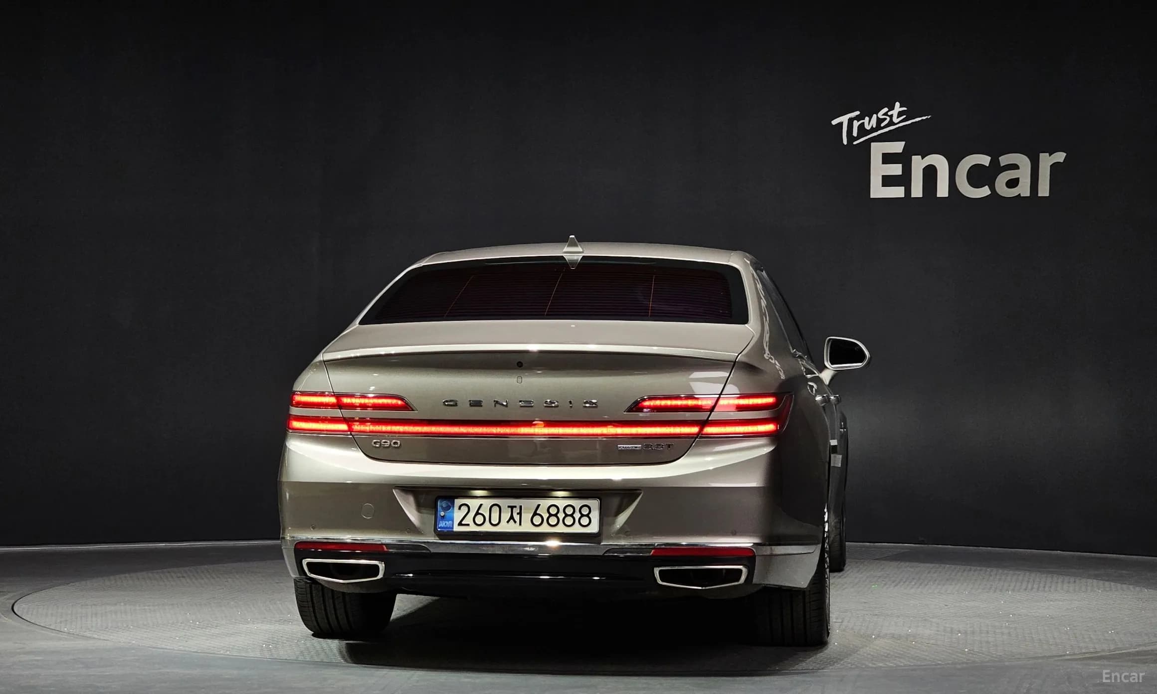 G90