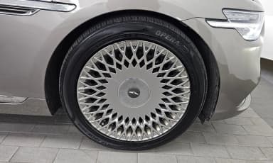 G90