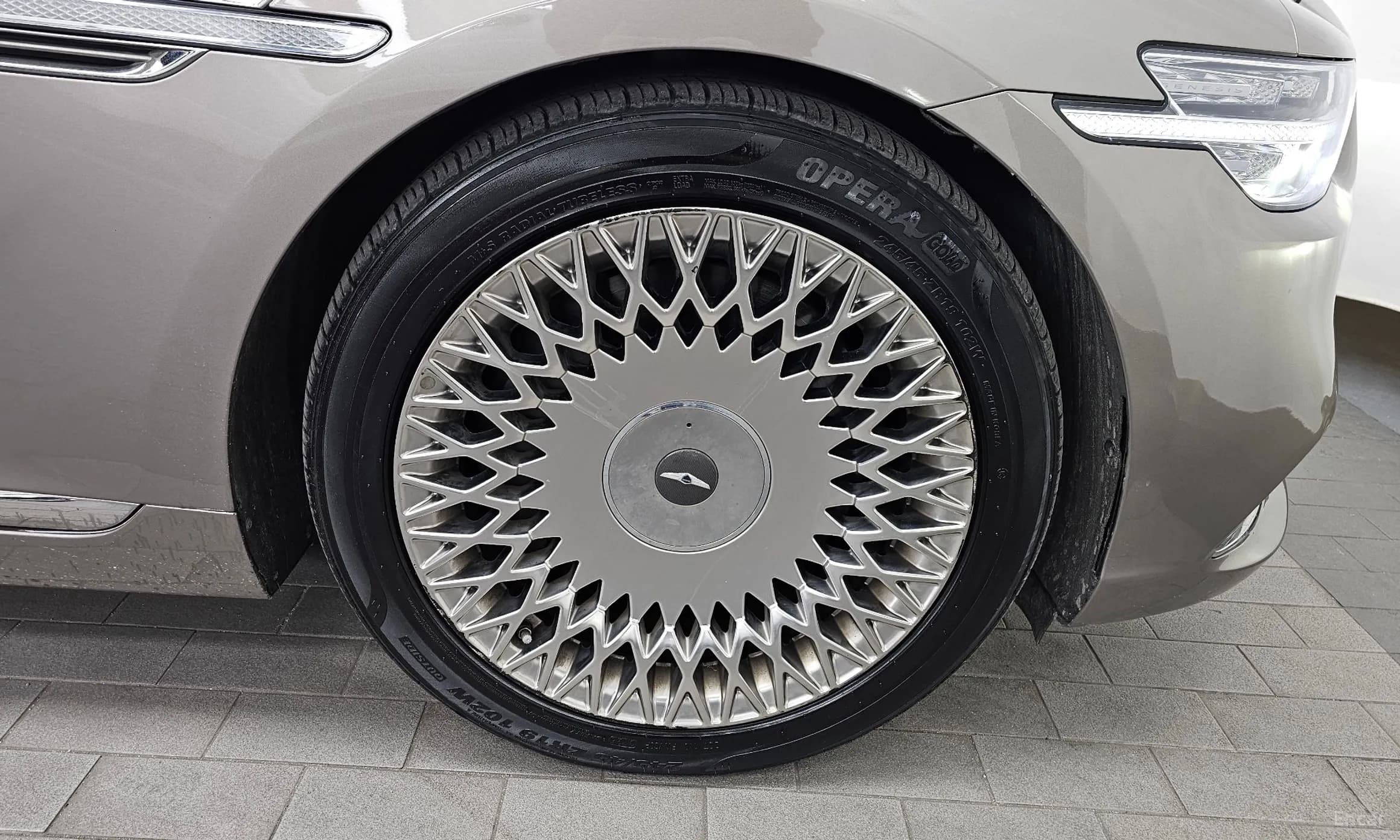 G90