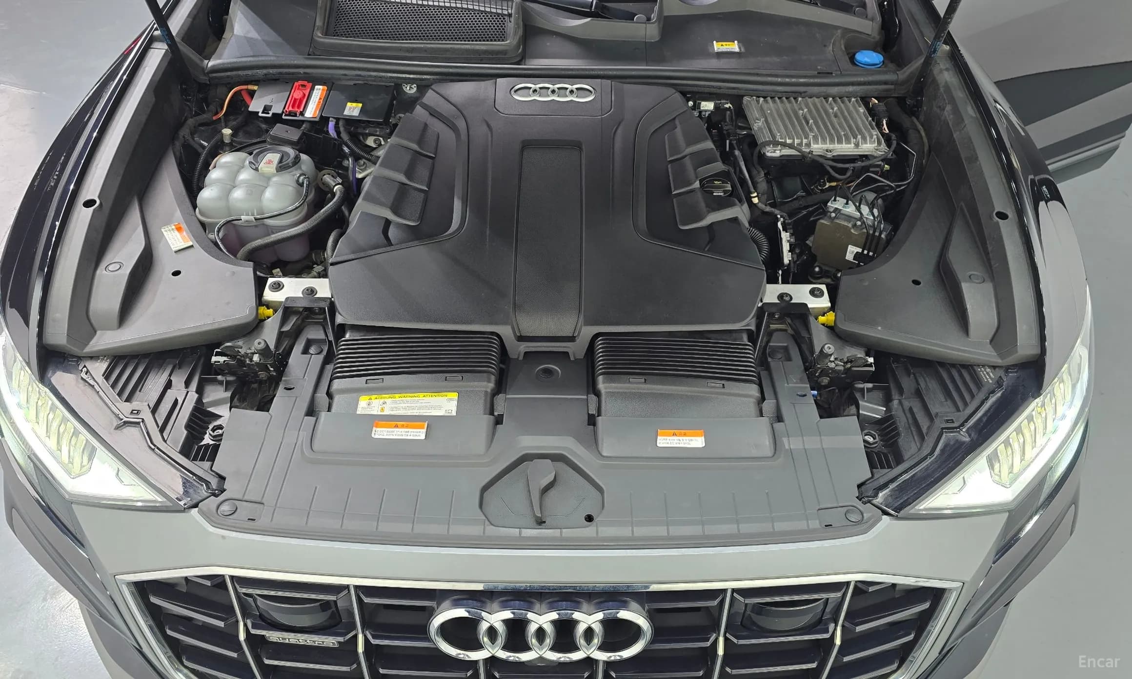 Q8 (4M)