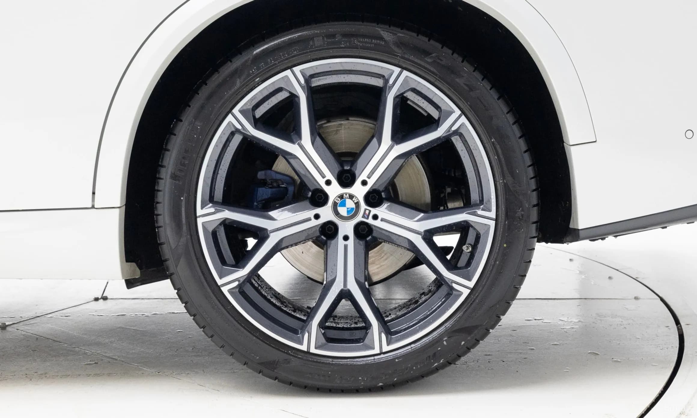 X5 (G05)