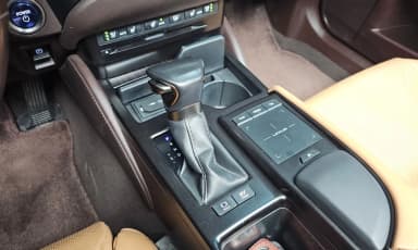 ES300h 7th Generation