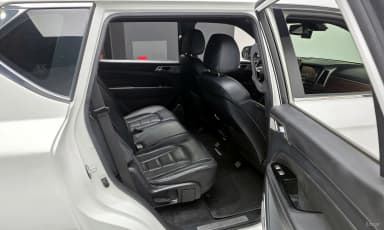 G4 Rexton
