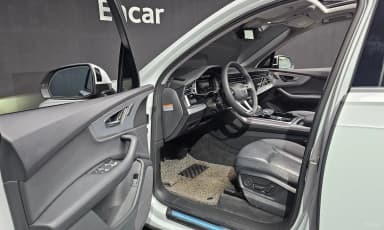 Q7 (4M)