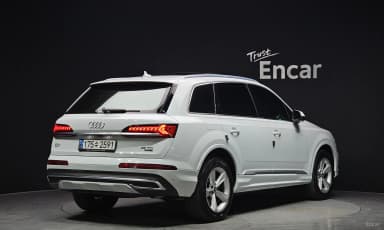 Q7 (4M)